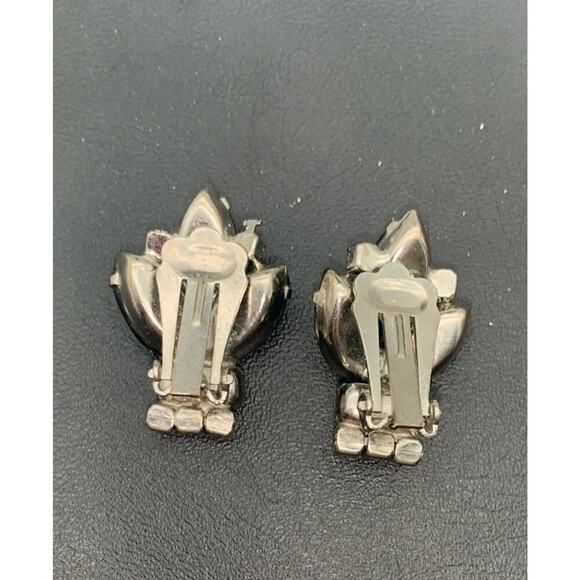 Vintage Silver Tone Black And Clear rhinestone clip on earrings - Picture 4 of 5